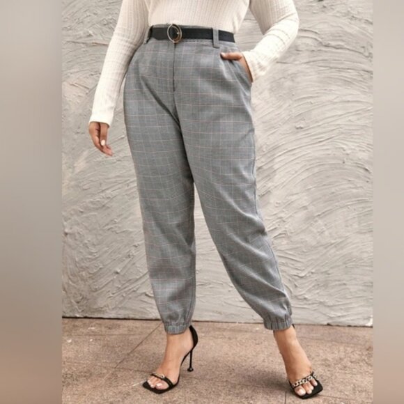 SHEIN Curve Plaid Carrot Pants - Picture 2 of 4
